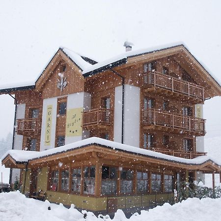 Residence Garni Il Giglio คอมเมซซาดูรา ภายนอก รูปภาพ