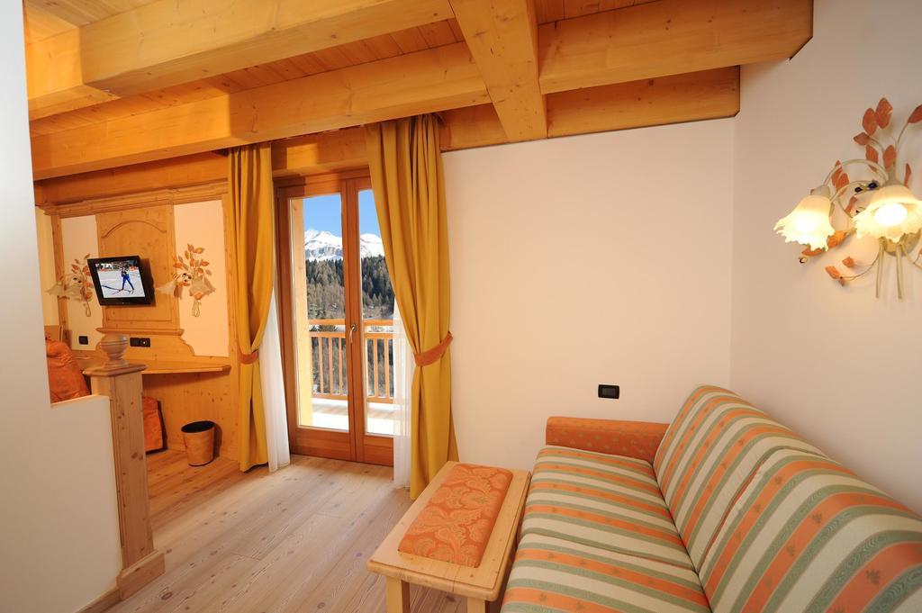 Residence Garni Il Giglio คอมเมซซาดูรา ห้อง รูปภาพ