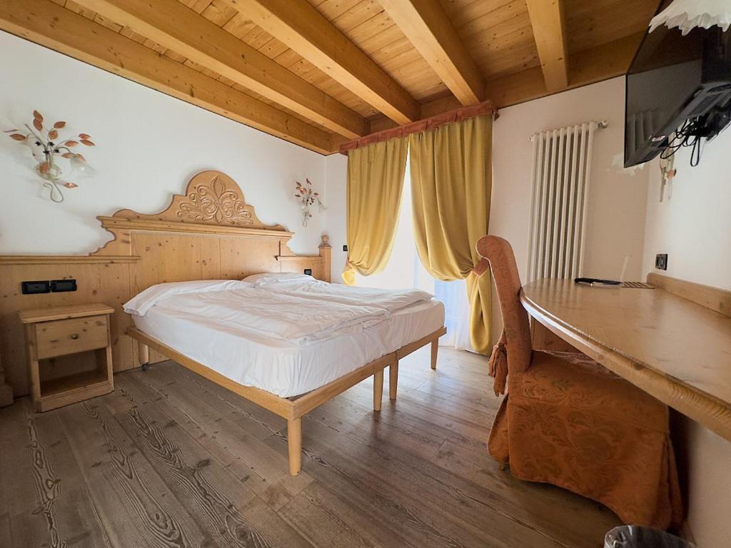 Residence Garni Il Giglio คอมเมซซาดูรา ภายนอก รูปภาพ
